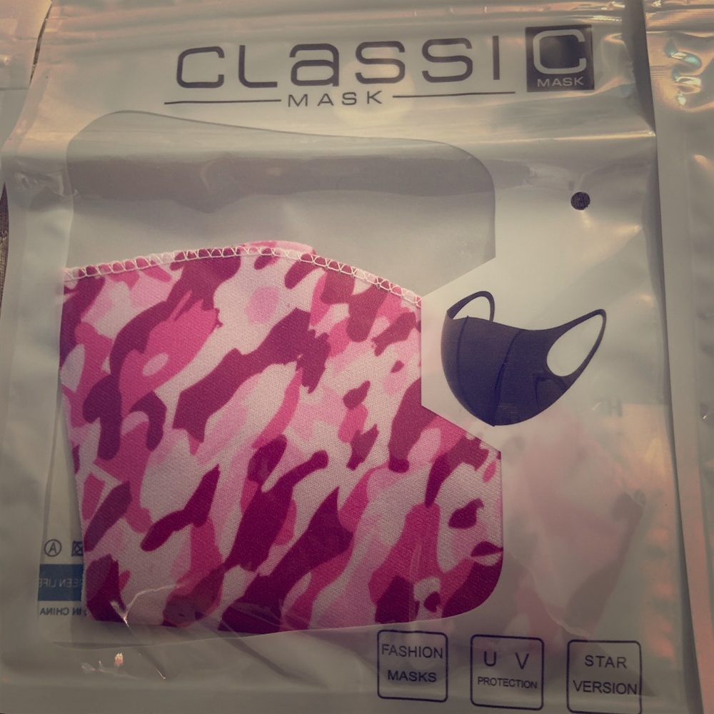 Classic mask
